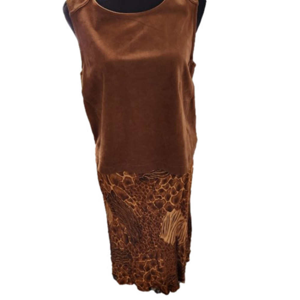 P244. Giraffe Skirt and Ultra Suede Top Outfit Bundle |M